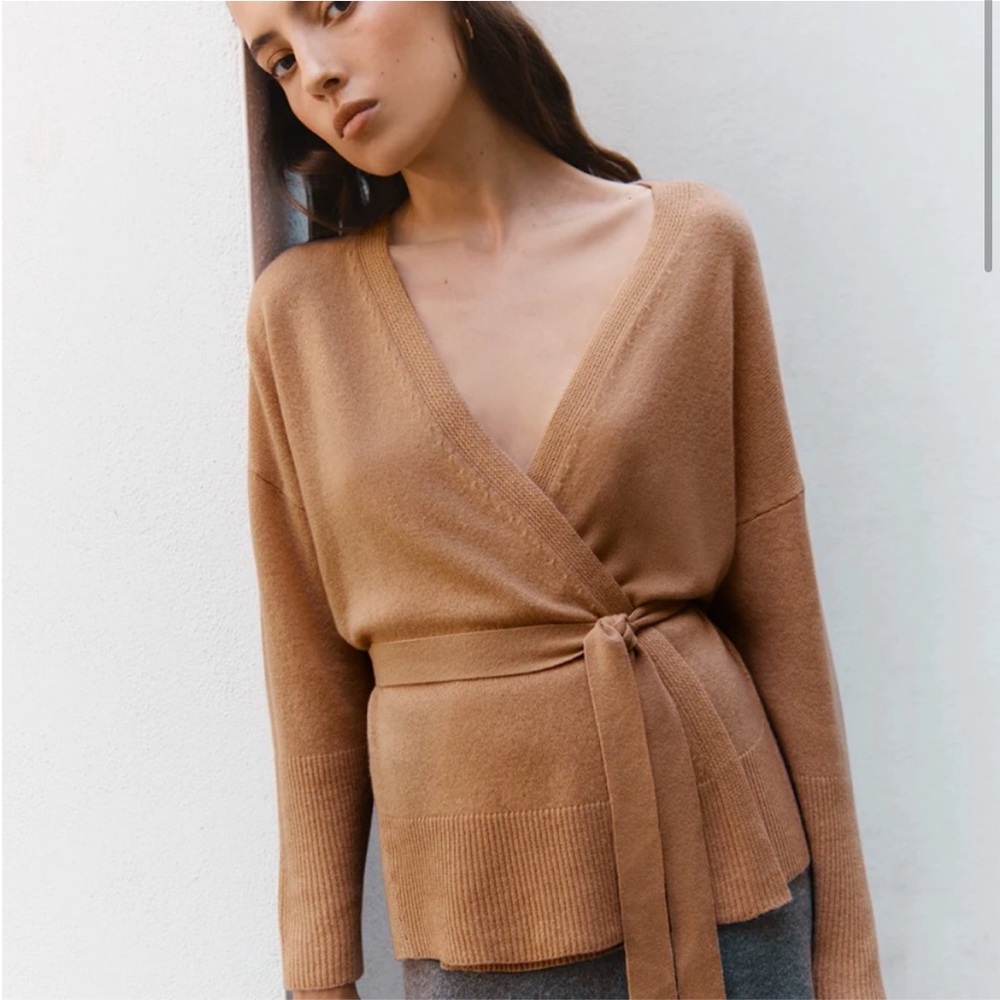 Cuyana Cashmere Wool Blend Cardigan in camel made in Italy size medium
